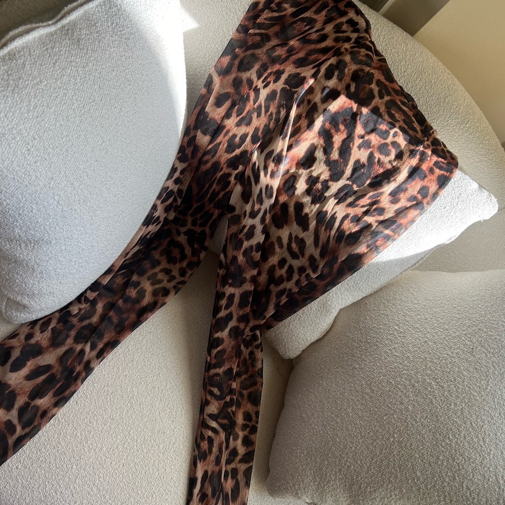 Mesh leopard leggings
